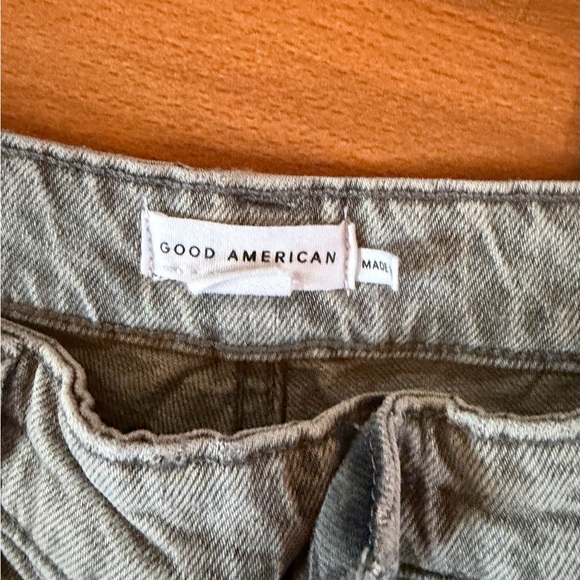 Good American Gray Good Ease Straight Leg Jeans - Picture 3 of 5